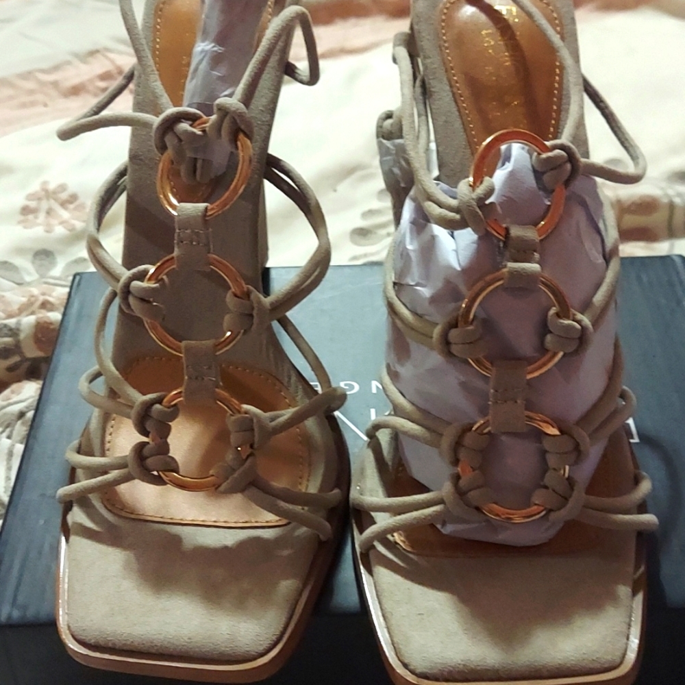 Women's heels-Nude